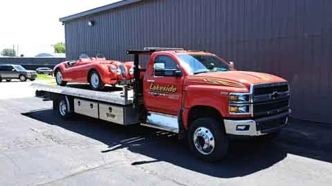 Specialty Car Towing Oakland County, MI